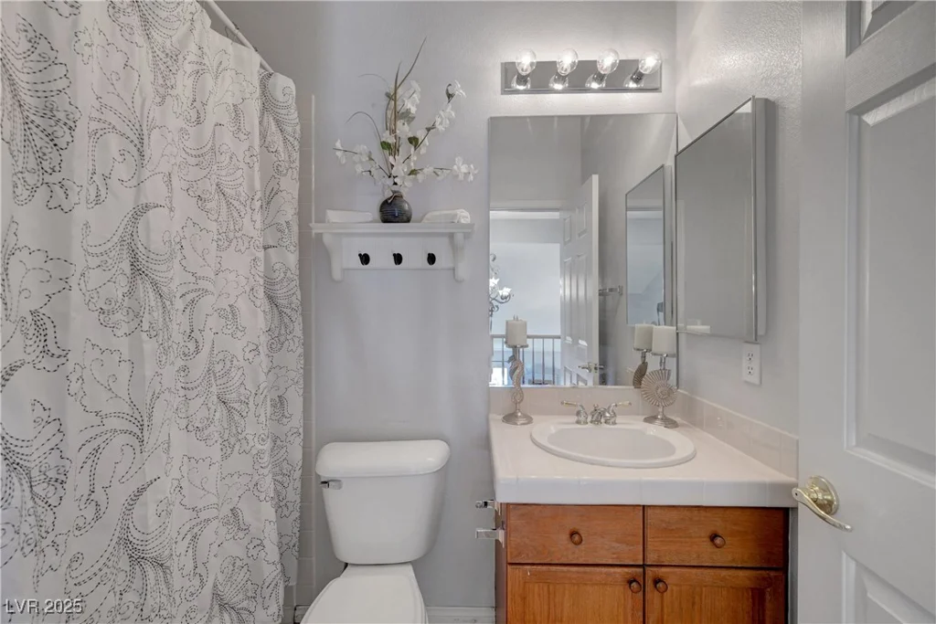 4651 Munich, Las Vegas, NV 89147