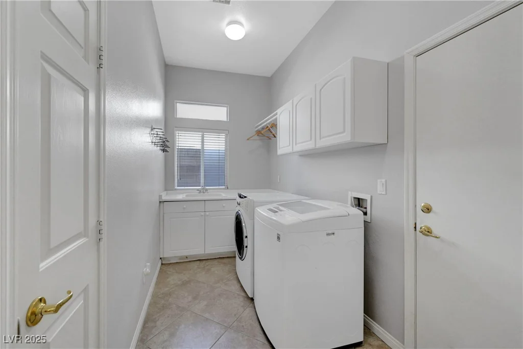 4651 Munich, Las Vegas, NV 89147
