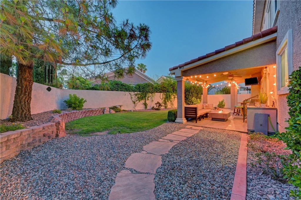 4651 Munich, Las Vegas, NV 89147