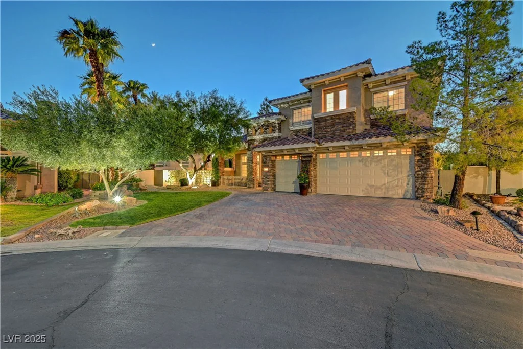 4651 Munich, Las Vegas, NV 89147