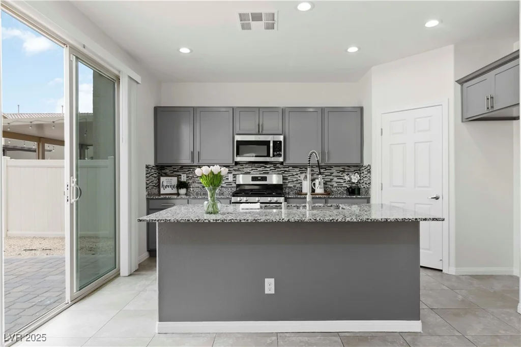 5317 Golden Melody, North Las Vegas, NV 89081