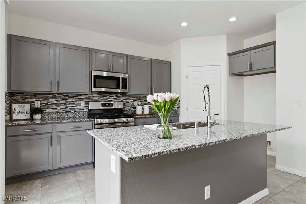 5317 Golden Melody, North Las Vegas, NV 89081