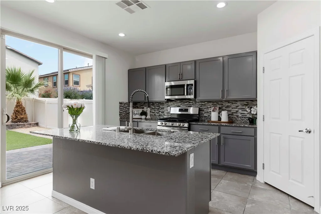 5317 Golden Melody, North Las Vegas, NV 89081