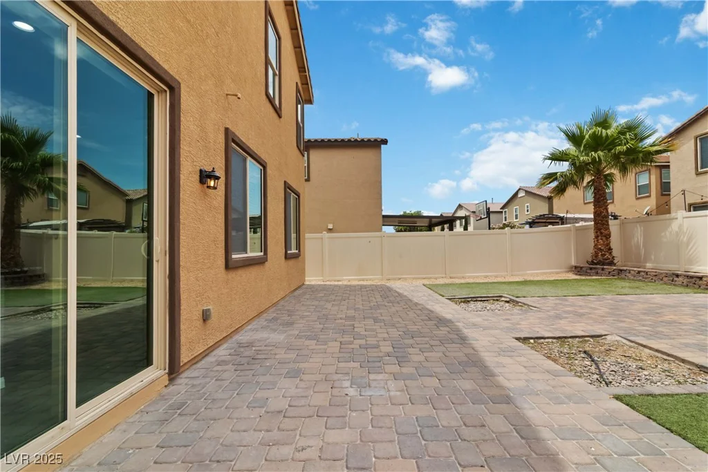 5317 Golden Melody, North Las Vegas, NV 89081