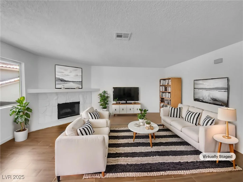 913 Boulder Springs, Las Vegas, NV 89128
