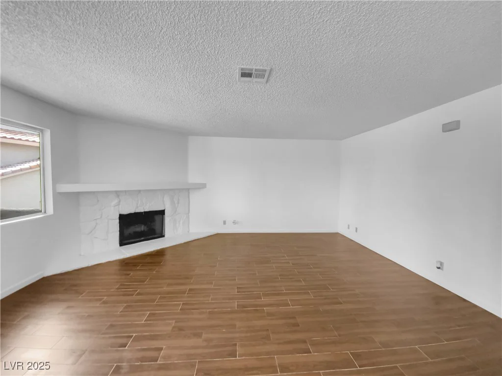 913 Boulder Springs, Las Vegas, NV 89128