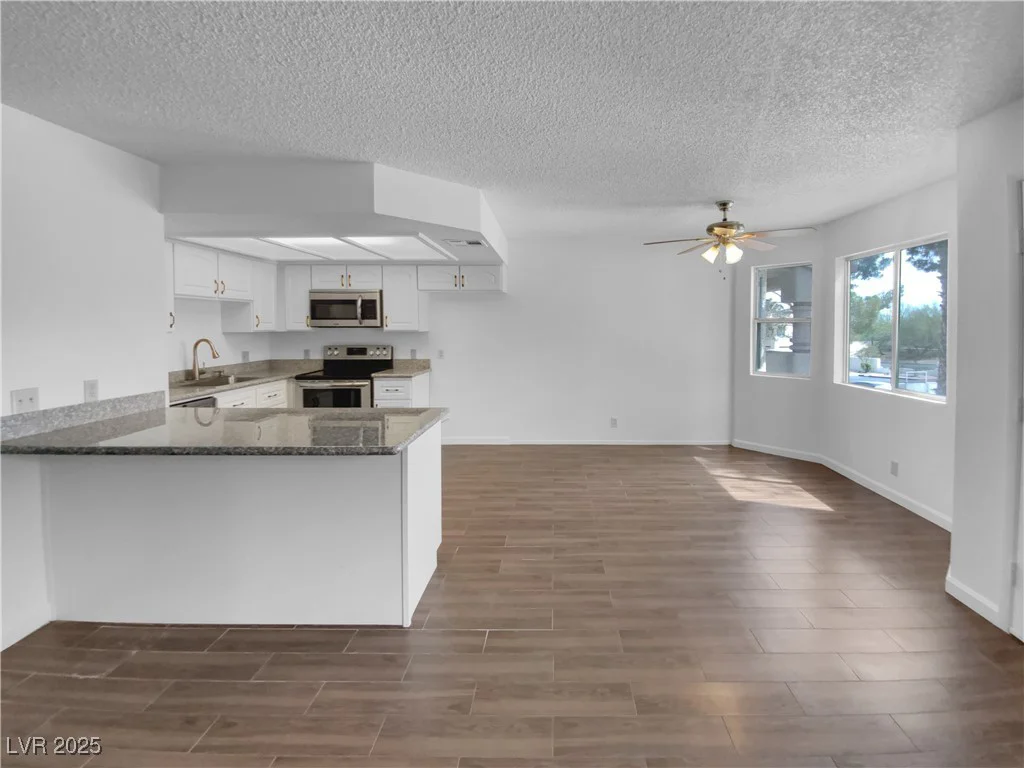913 Boulder Springs, Las Vegas, NV 89128