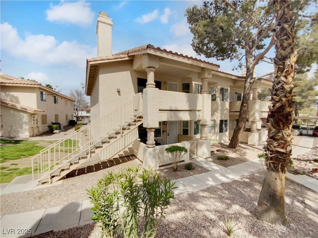 913 Boulder Springs, Las Vegas, NV 89128