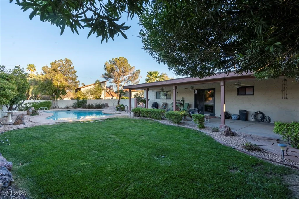 3200 Bryant, Las Vegas, NV 89102