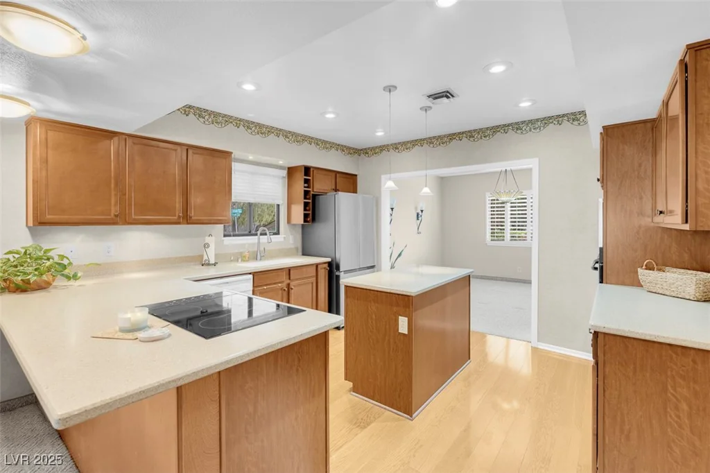 3200 Bryant, Las Vegas, NV 89102