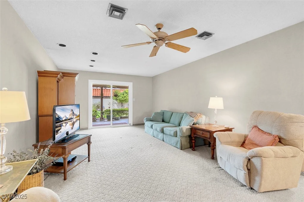 3200 Bryant, Las Vegas, NV 89102