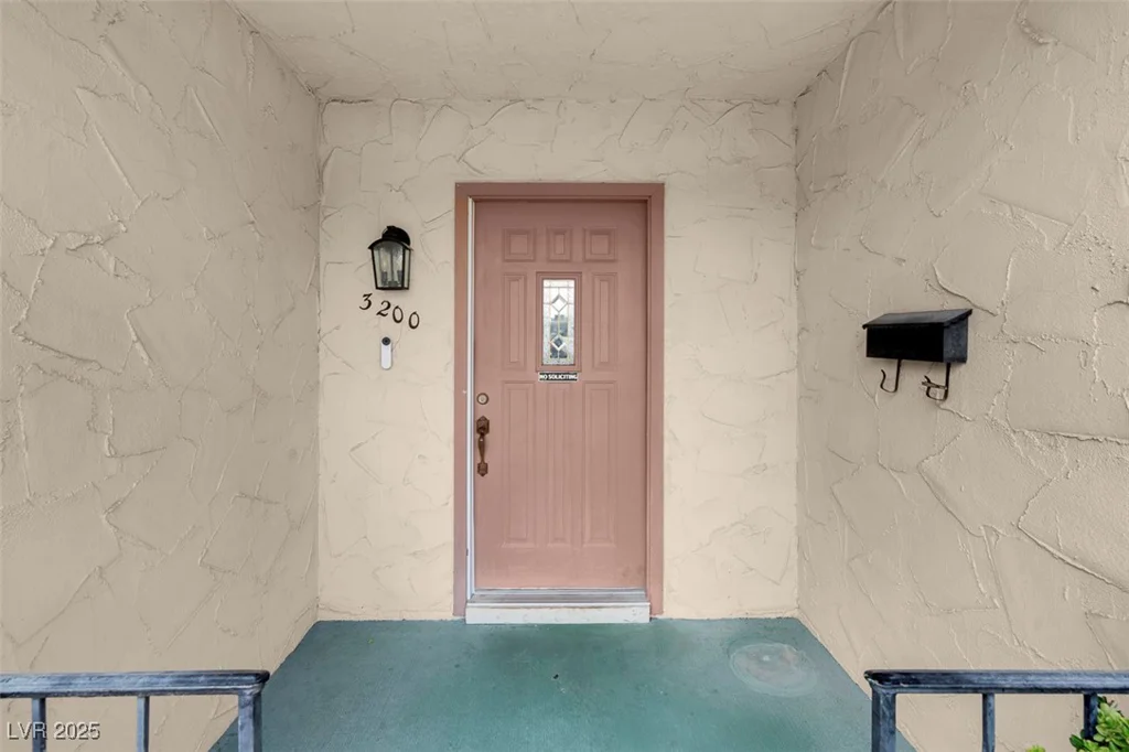 3200 Bryant, Las Vegas, NV 89102
