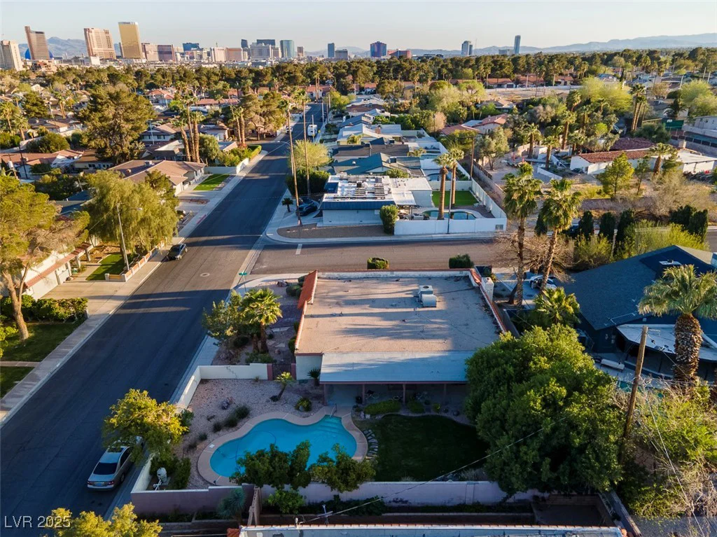 3200 Bryant, Las Vegas, NV 89102