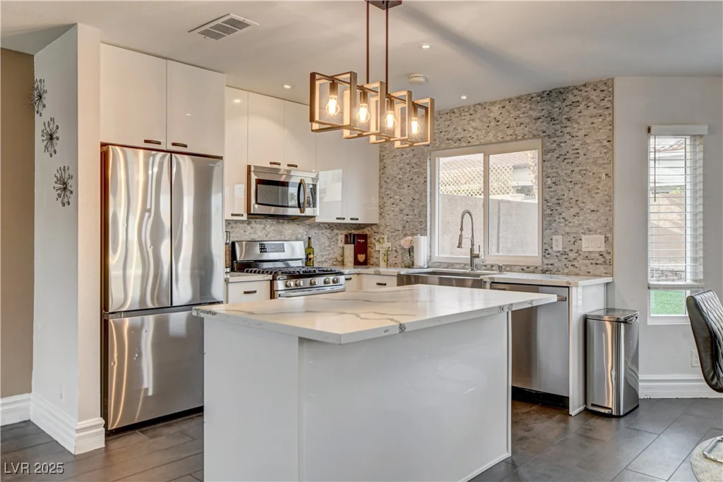 8636 Caribbean, Las Vegas, NV 89117