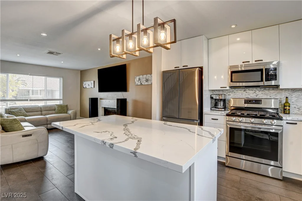 8636 Caribbean, Las Vegas, NV 89117