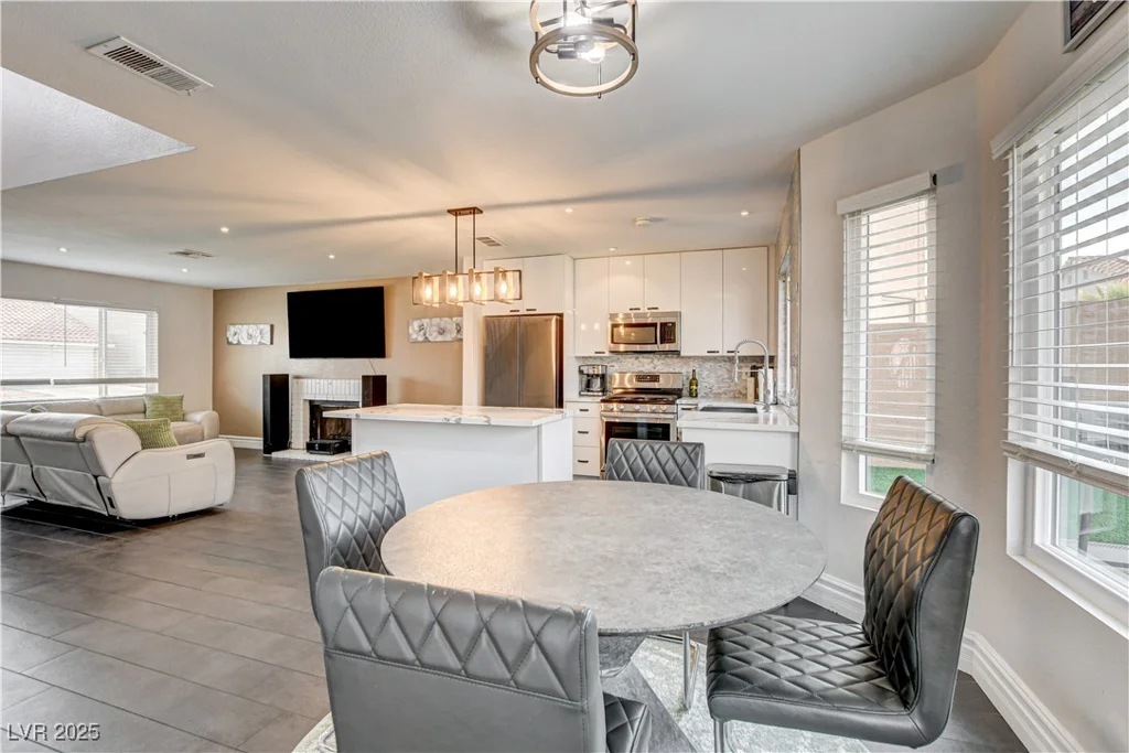 8636 Caribbean, Las Vegas, NV 89117