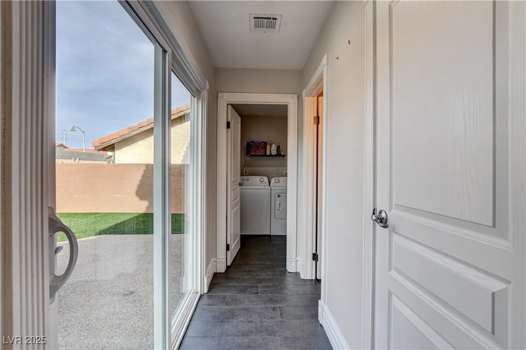 8636 Caribbean, Las Vegas, NV 89117