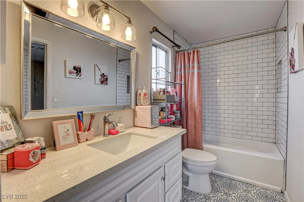 8636 Caribbean, Las Vegas, NV 89117