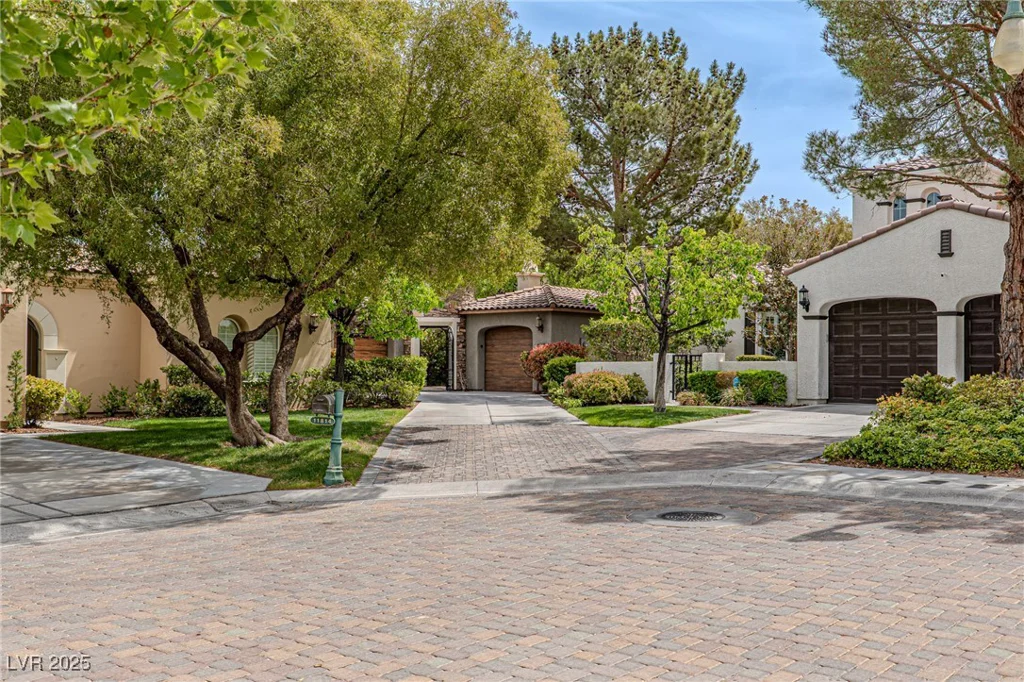 11814 Canons Brook, Las Vegas, NV 89141