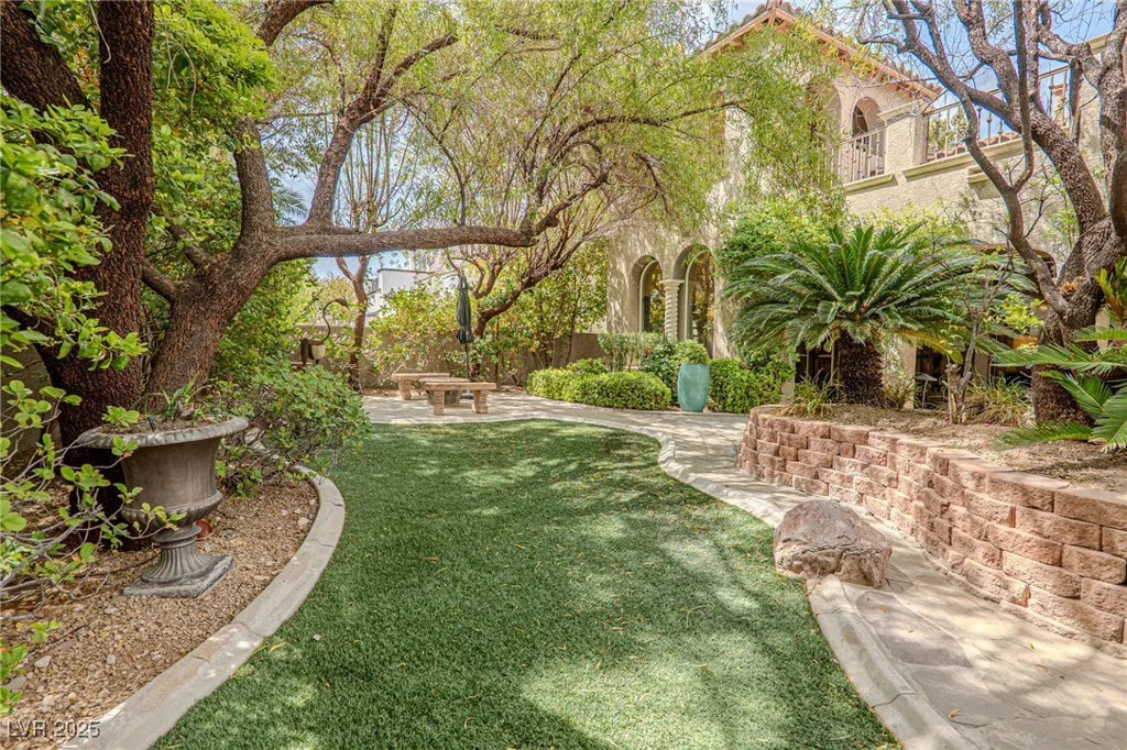 11814 Canons Brook, Las Vegas, NV 89141