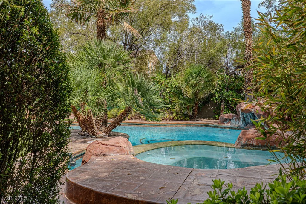 11814 Canons Brook, Las Vegas, NV 89141