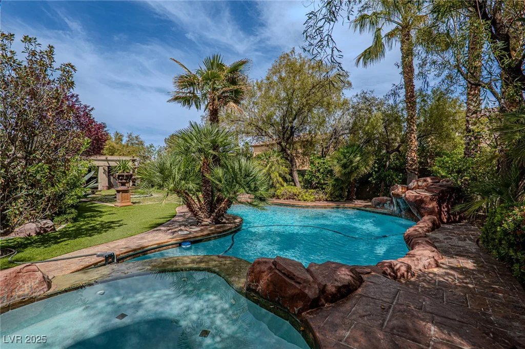 11814 Canons Brook, Las Vegas, NV 89141