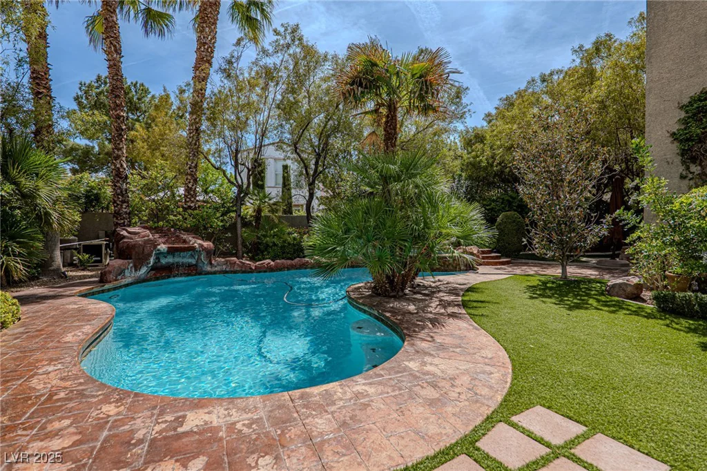 11814 Canons Brook, Las Vegas, NV 89141