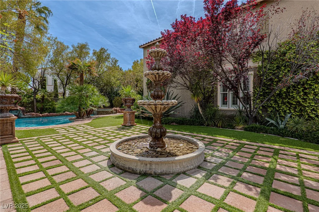 11814 Canons Brook, Las Vegas, NV 89141