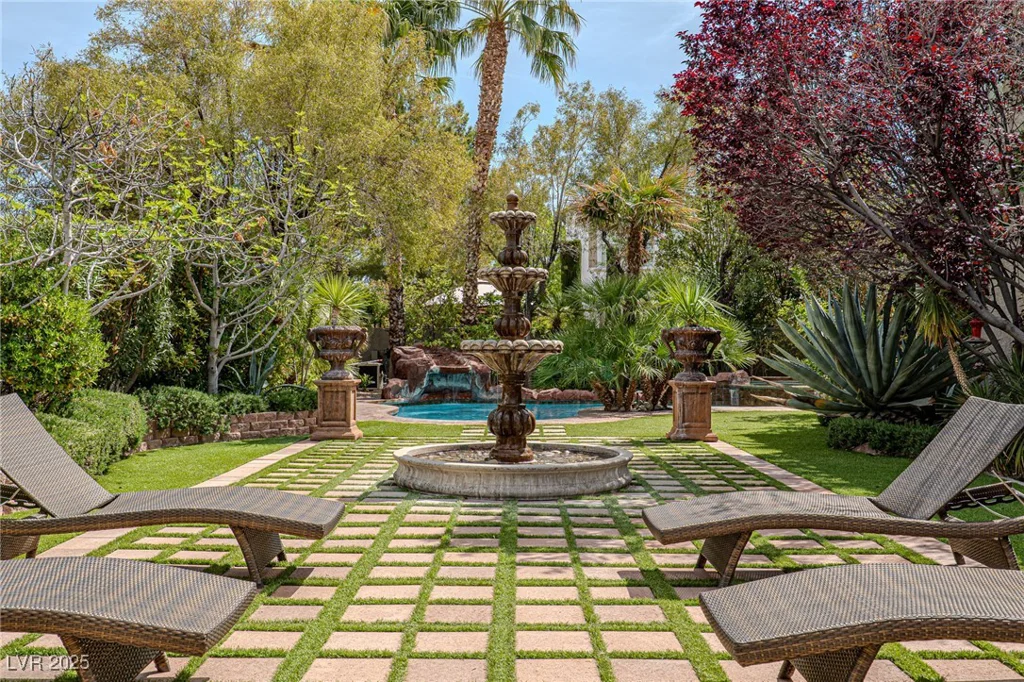 11814 Canons Brook, Las Vegas, NV 89141