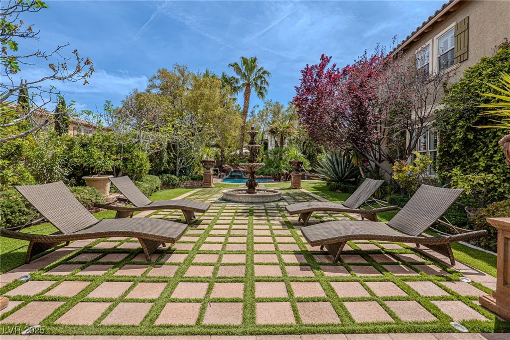 11814 Canons Brook, Las Vegas, NV 89141