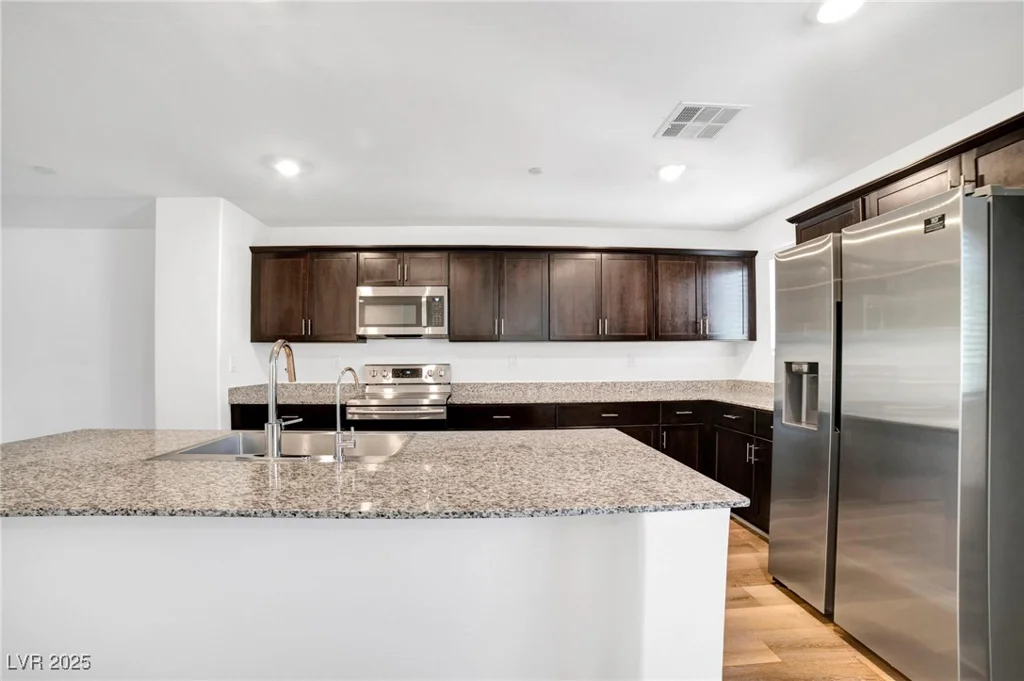 2843 Kona Blue, Las Vegas, NV 89183