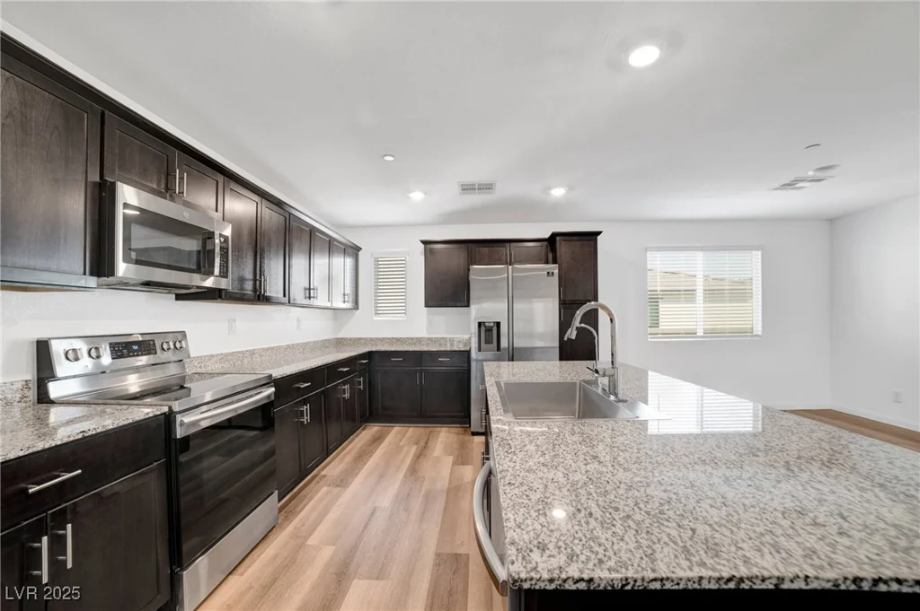 2843 Kona Blue, Las Vegas, NV 89183