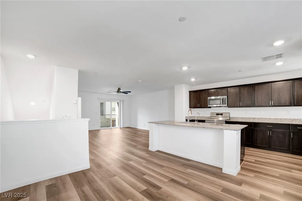 2843 Kona Blue, Las Vegas, NV 89183