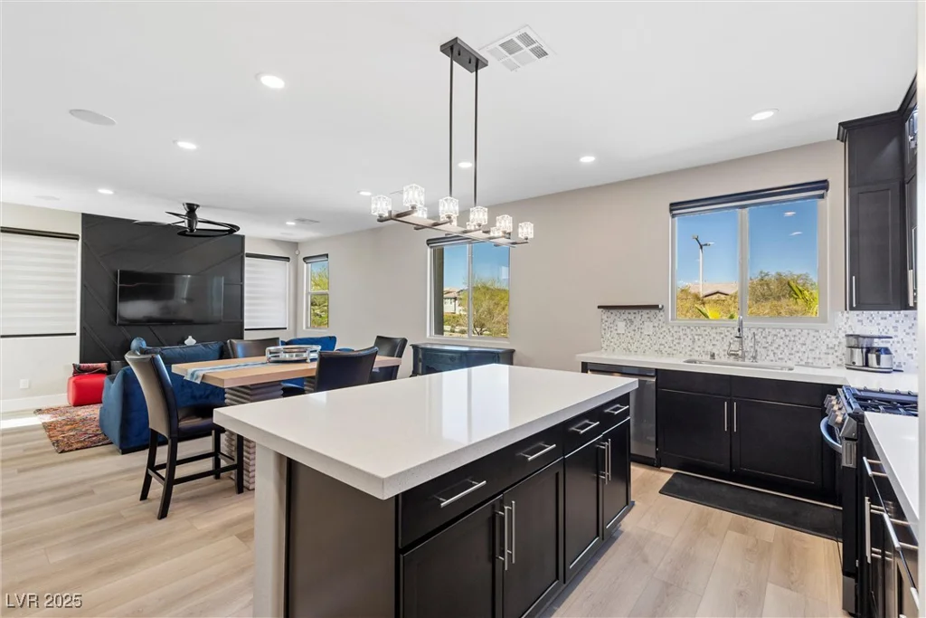 5594 Trilling Bird, Las Vegas, NV 89135