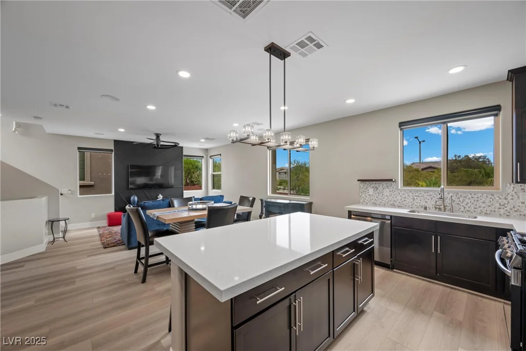 5594 Trilling Bird, Las Vegas, NV 89135