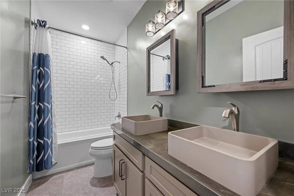5594 Trilling Bird, Las Vegas, NV 89135