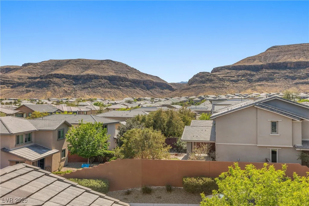 5594 Trilling Bird, Las Vegas, NV 89135