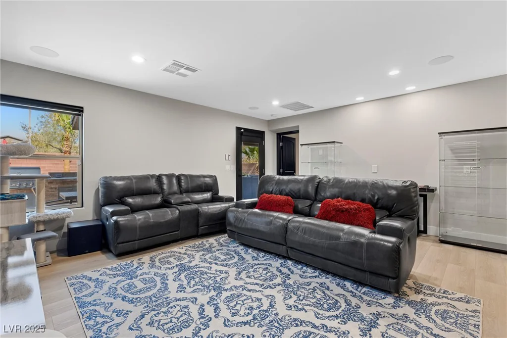 5594 Trilling Bird, Las Vegas, NV 89135