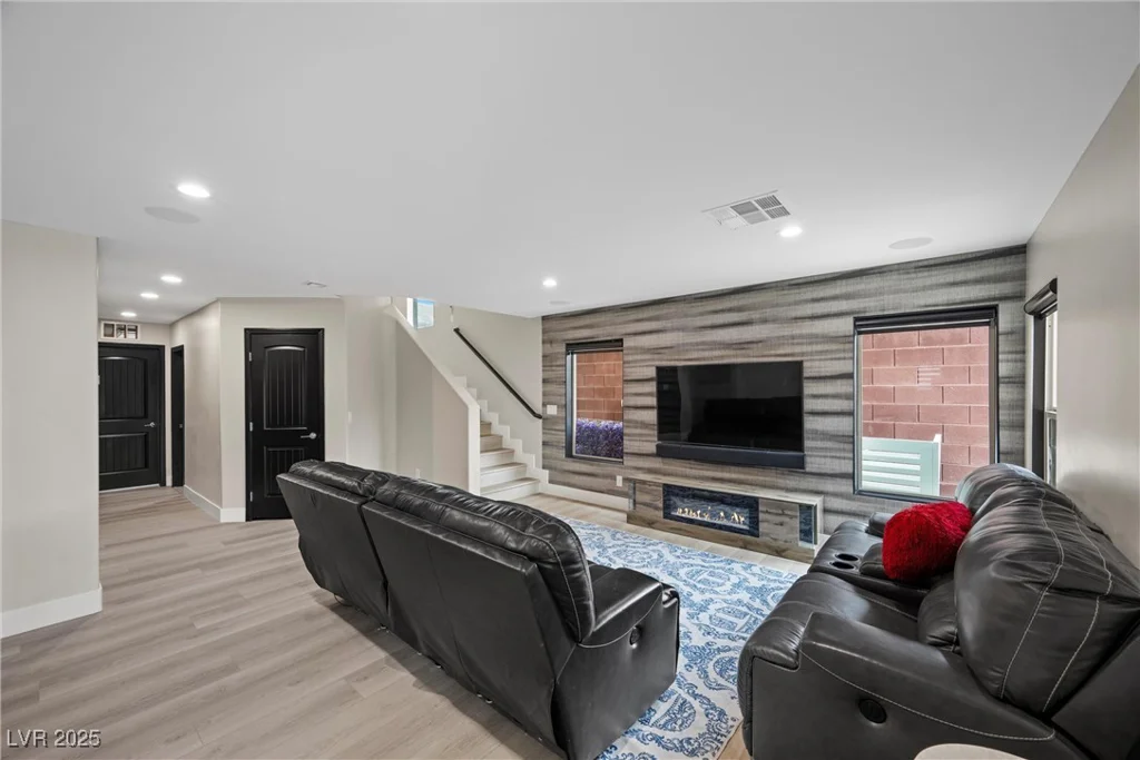 5594 Trilling Bird, Las Vegas, NV 89135