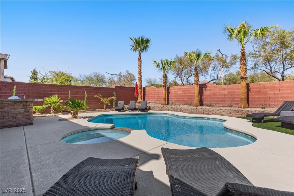 5594 Trilling Bird, Las Vegas, NV 89135