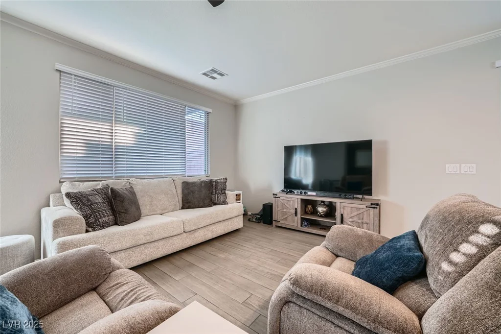 6445 Alpine Ridge, Las Vegas, NV 89149