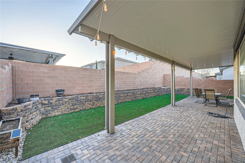 6445 Alpine Ridge, Las Vegas, NV 89149
