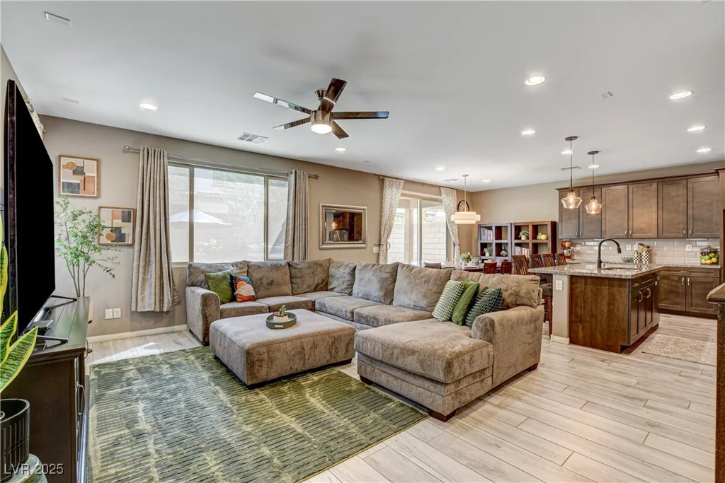 9921 Rams Leap, Las Vegas, NV 89166