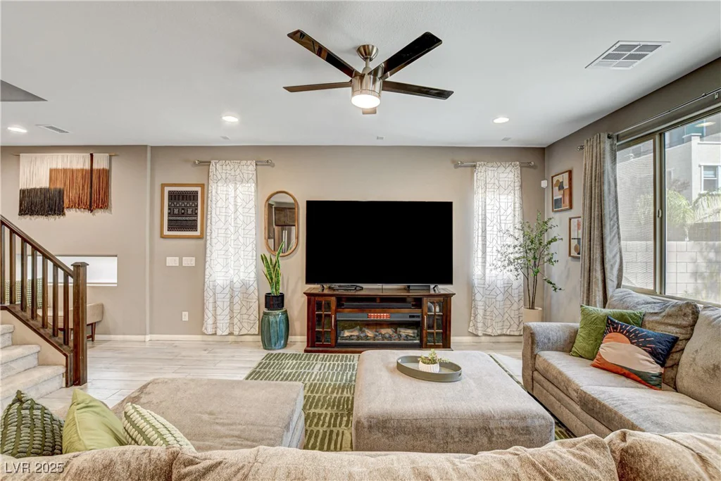 9921 Rams Leap, Las Vegas, NV 89166