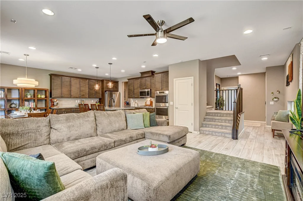 9921 Rams Leap, Las Vegas, NV 89166