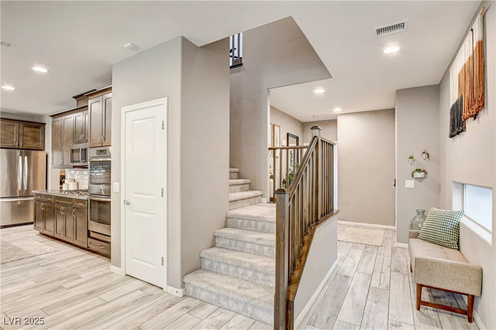 9921 Rams Leap, Las Vegas, NV 89166