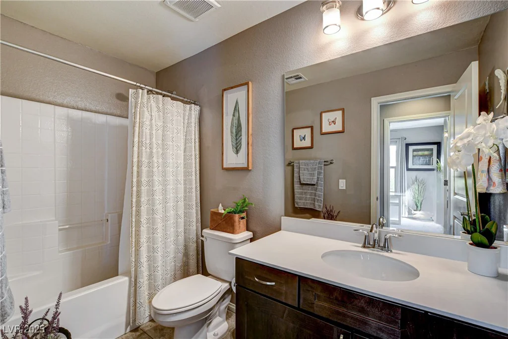 9921 Rams Leap, Las Vegas, NV 89166