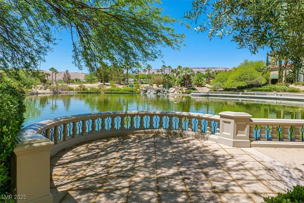 10581 Santo Marco, Las Vegas, NV 89135