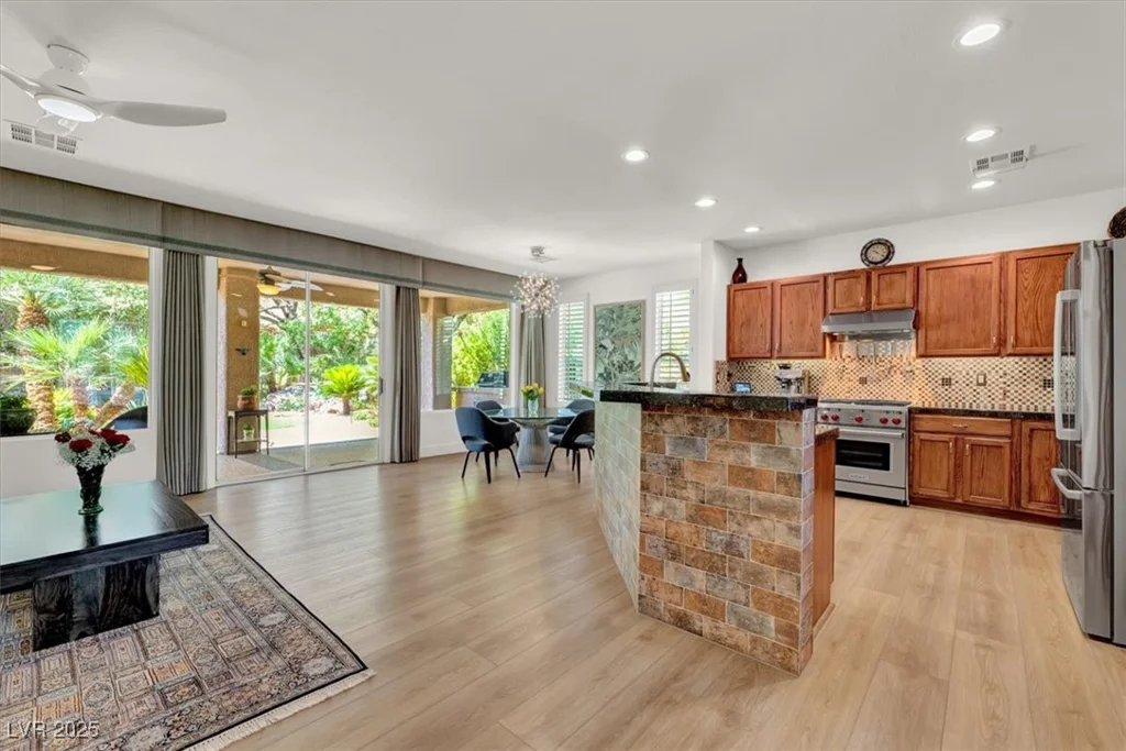 10581 Santo Marco, Las Vegas, NV 89135