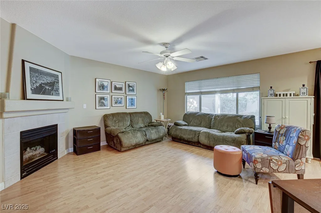 1348 Calle Montery, Las Vegas, NV 89117